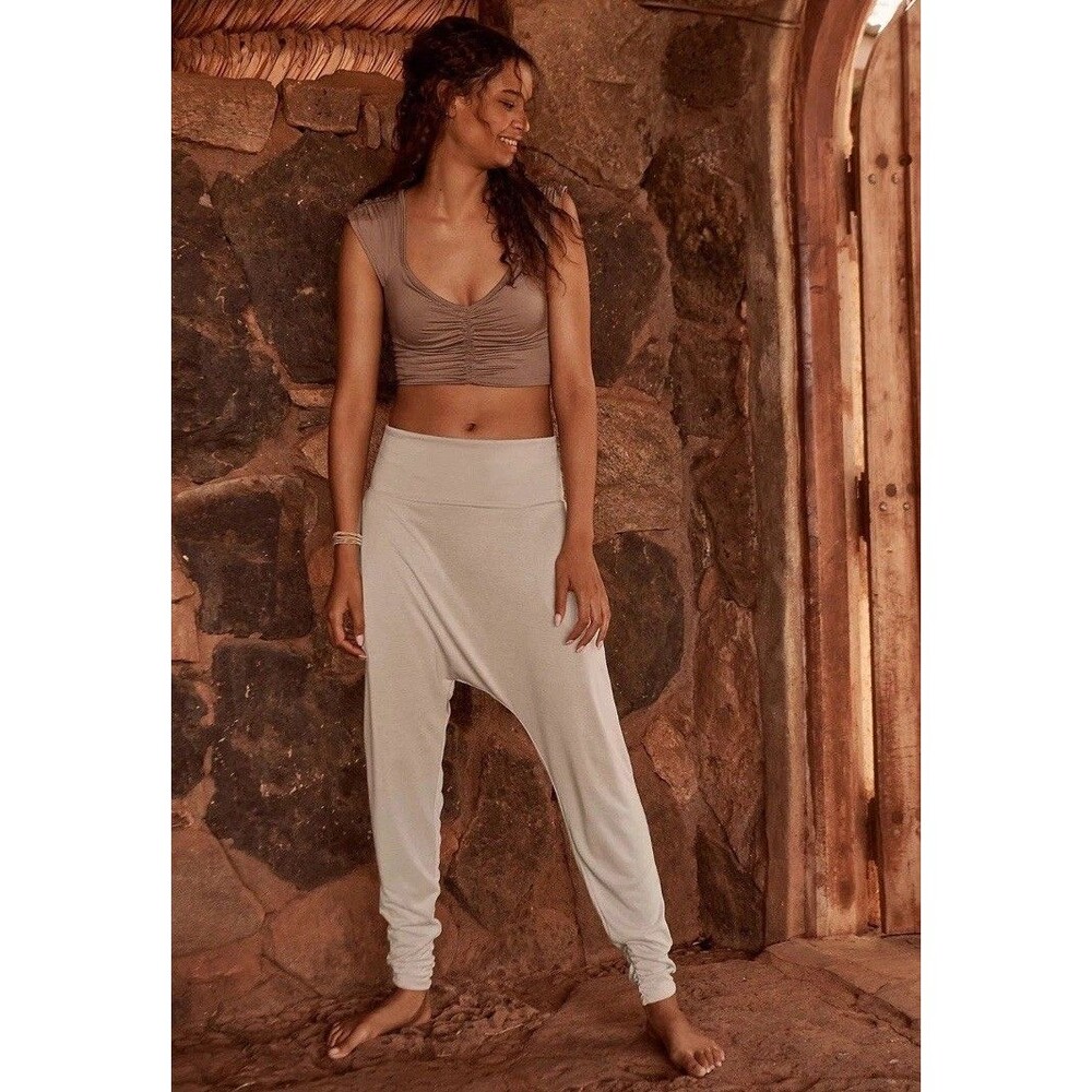 Free People FP Movement Echo Harem Pants in Tan Taupe Size M NWT Yoga Bohemian